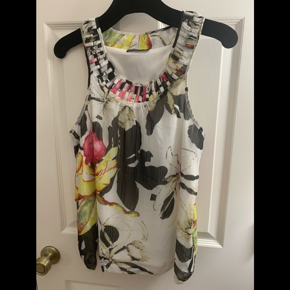 Madison Paige Sleeveless Sheer Shell/Lined Sz M